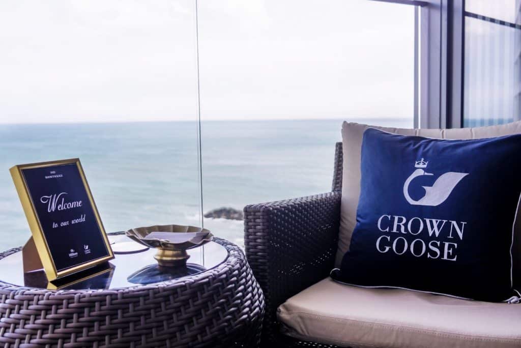HILTON LAUNCHES SPECIAL SUITE ROOM, CROWN GOOSE PACKAGE