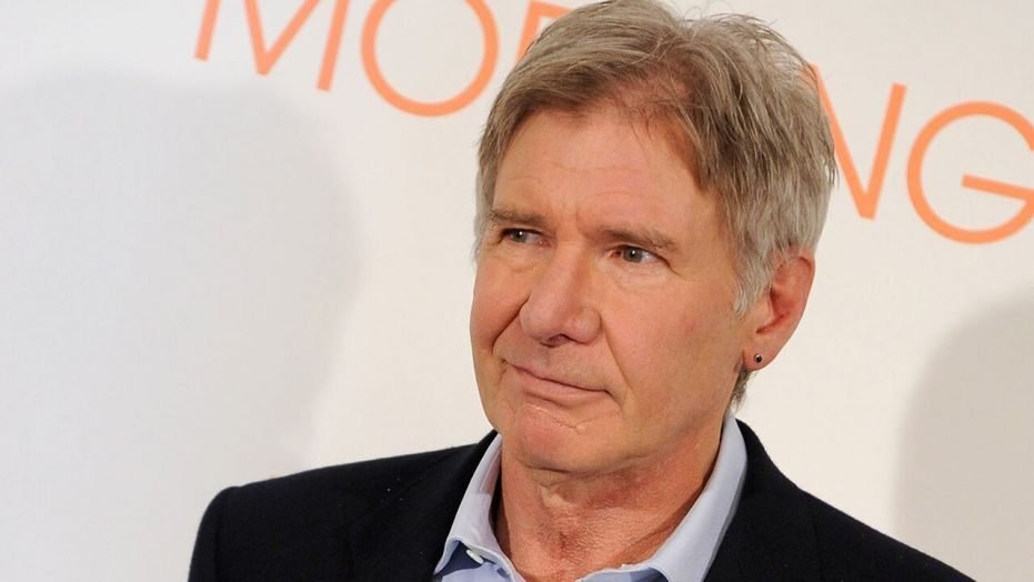 Harrison Ford, a plane crash... Launch FAA investigation