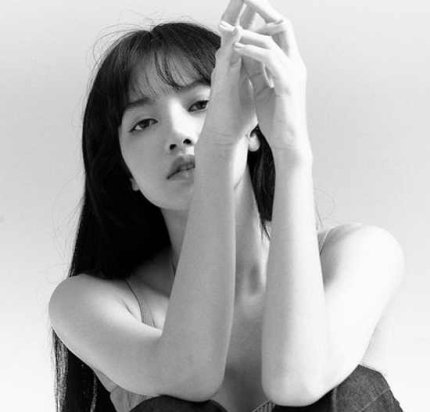 BLACKPINK LISA, ‘The Truth of Innocence’… Makes Viewers Fall for Her Eyes