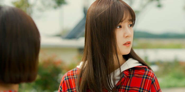 Apink Cho-rong's first lead film, 'The Bad Family,' will be released in July