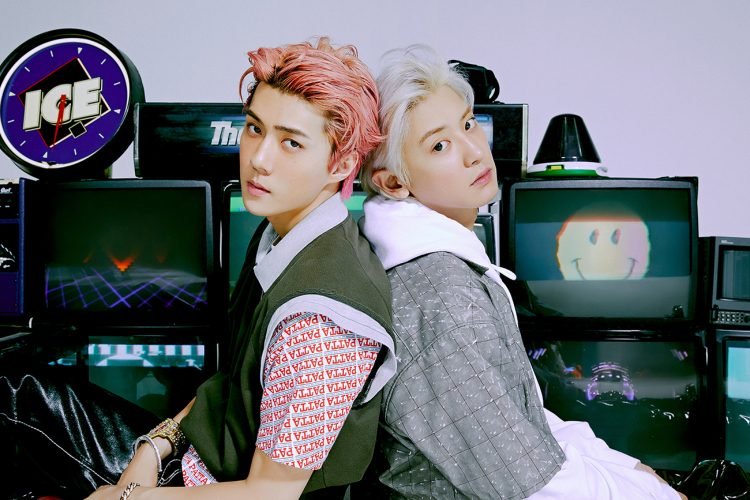 EXO SEHUN & CHANYEOL topped First Full-length Album '1 Billion Views' - #1 iTunes in 50 countries