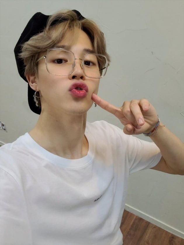 BTS Jimin, A Selfie Full of Playfulness Released on August 18